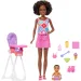 Bambola Barbie con vestito rosa, set da babysitter - Mattel