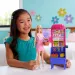 Barbie e Teresa: La ricetta dell’amicizia - Set di gioco Il banco delle delizie di Barbie - Mattel