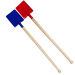 Pala in metallo con manico in legno da 60 cm, disponibile in diverse varianti.